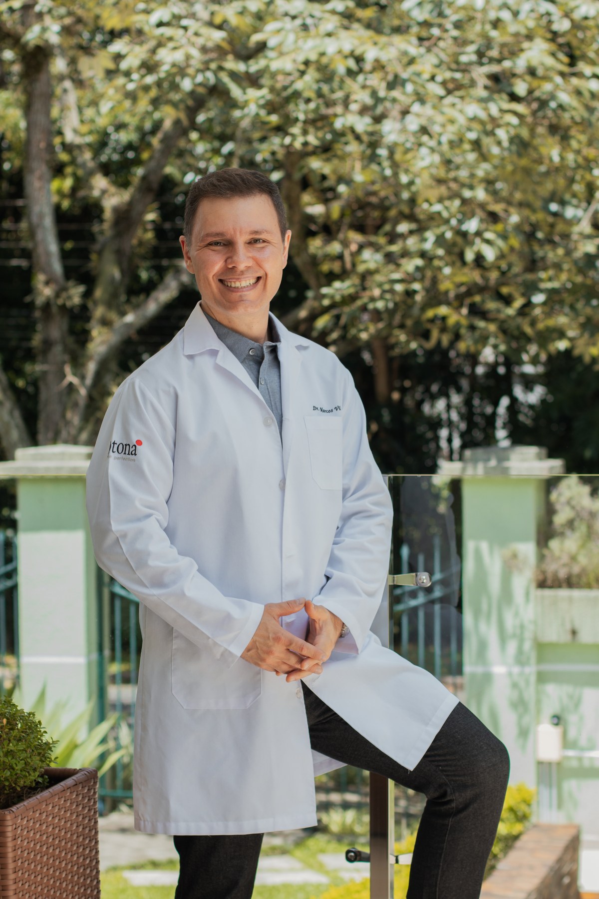 Dr. Marcos Vilar